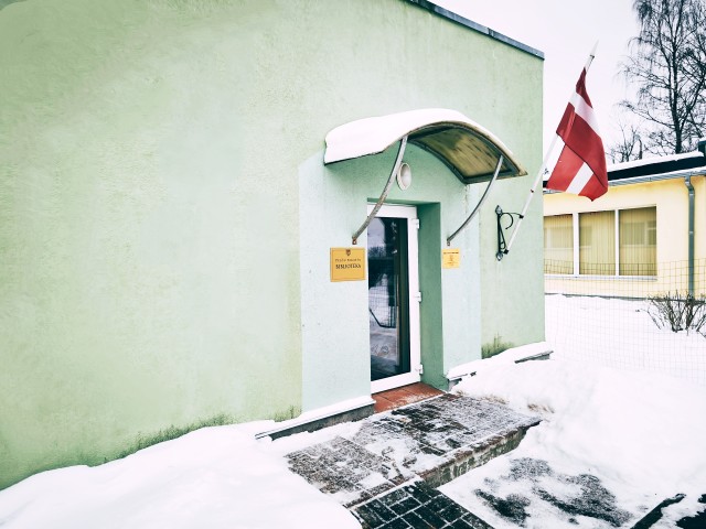 Pelču pagasta bibliotēkas ēkas ārpuse